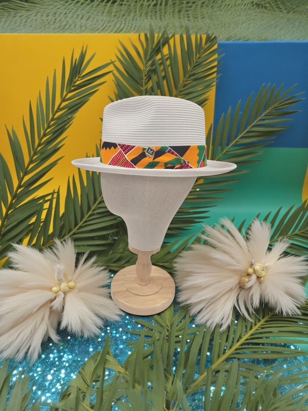 MONTIQUE MENS WHITE BRAIDED STRAW FEDORA HAT WITH KENTE PRINT BAND. H107